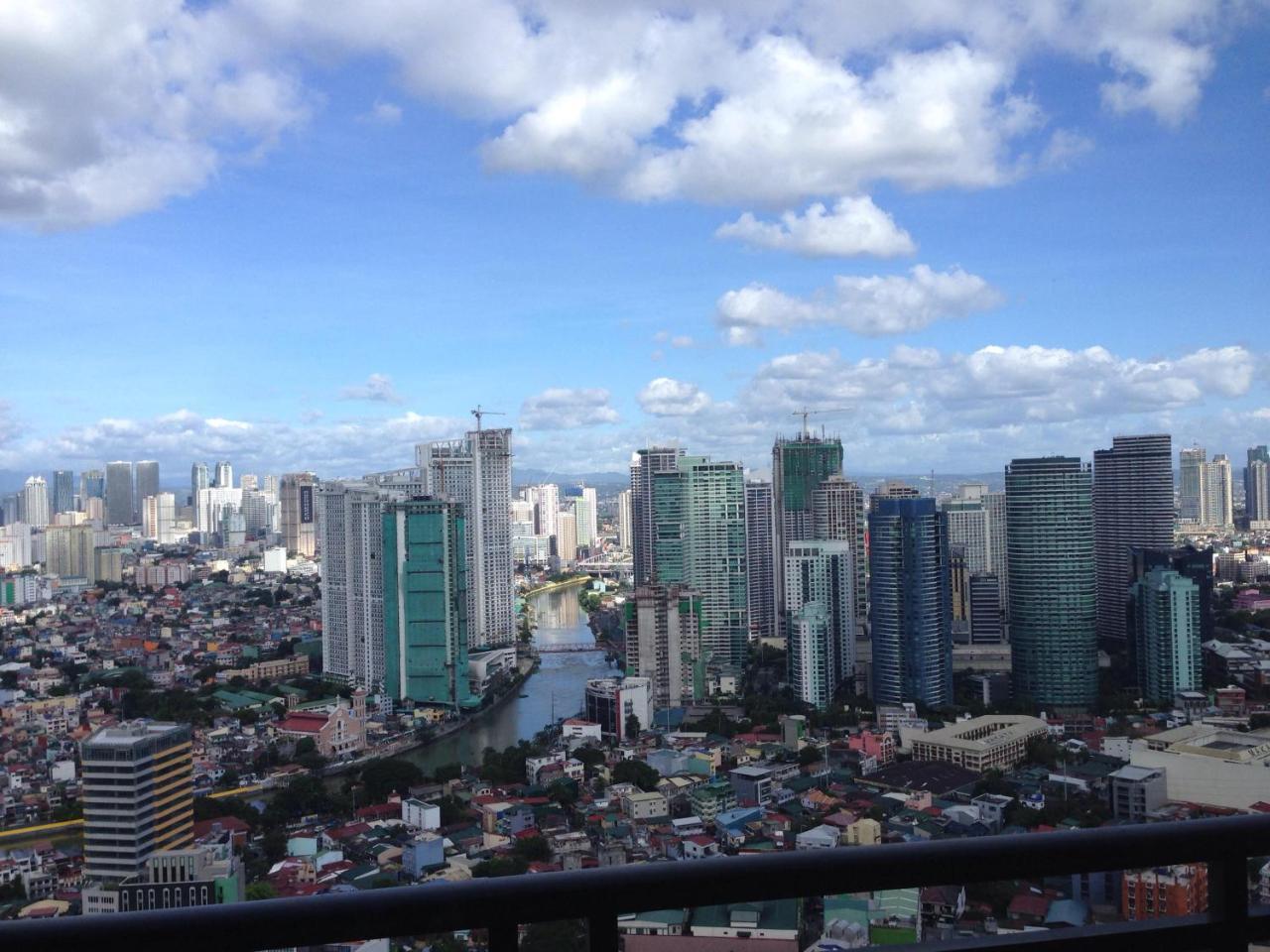 Seven Doors Aparthotels In Gramercy Makati Makati City Luaran gambar