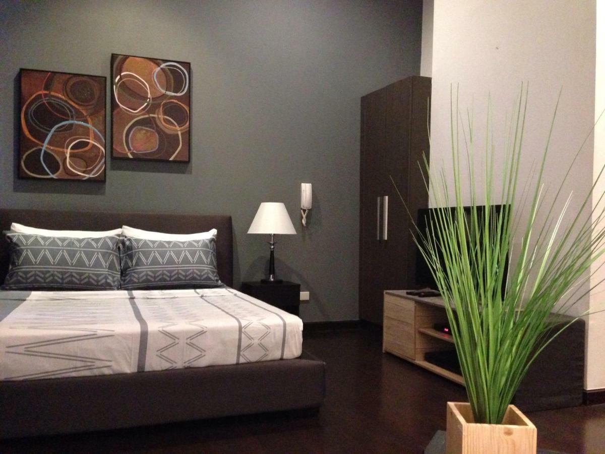 Seven Doors Aparthotels In Gramercy Makati Makati City Luaran gambar